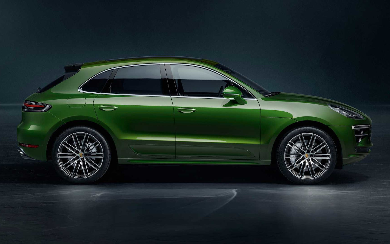 Porsche Macan Turbo 2020 SUV Drive